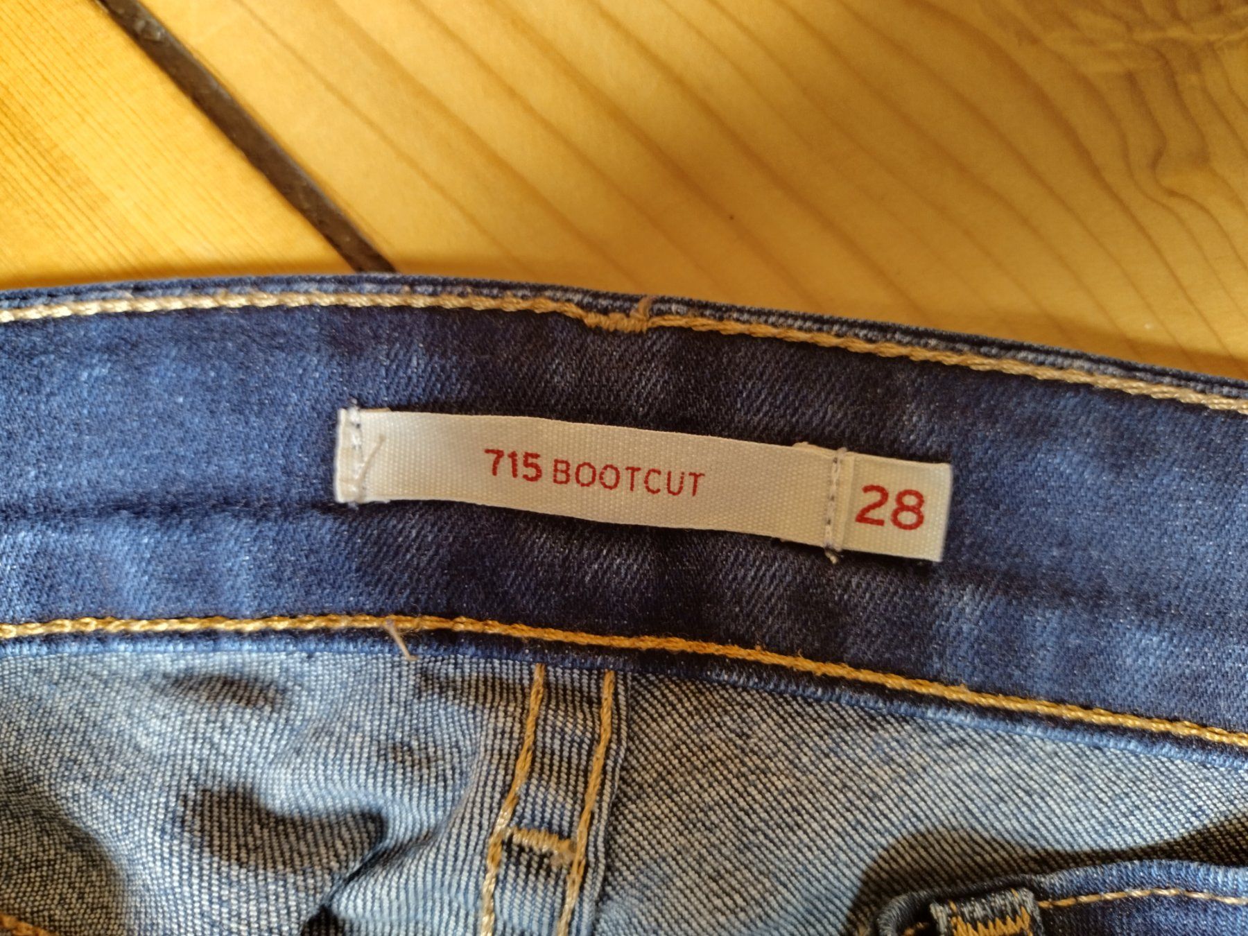 Jeans: Levi's 715 Bootcut Jeans, Gr. 28/32 Dunkelblau - Top – Usato da Bern venduto da vodabine 2