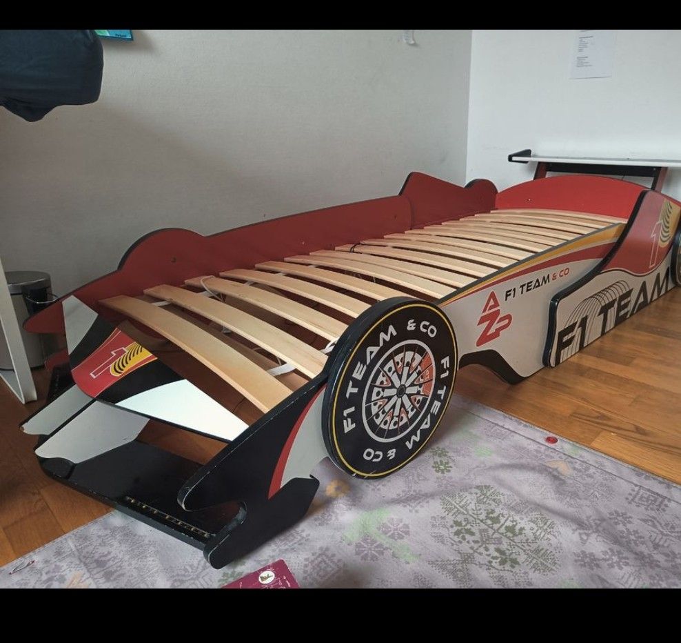 Lits: Kinderbett Formula 1 – D'occasion à Männedorf par alexzaw