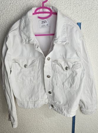 Coole Zara Jeansjacke, Weiss, Gr. 152, Top für Frühling!