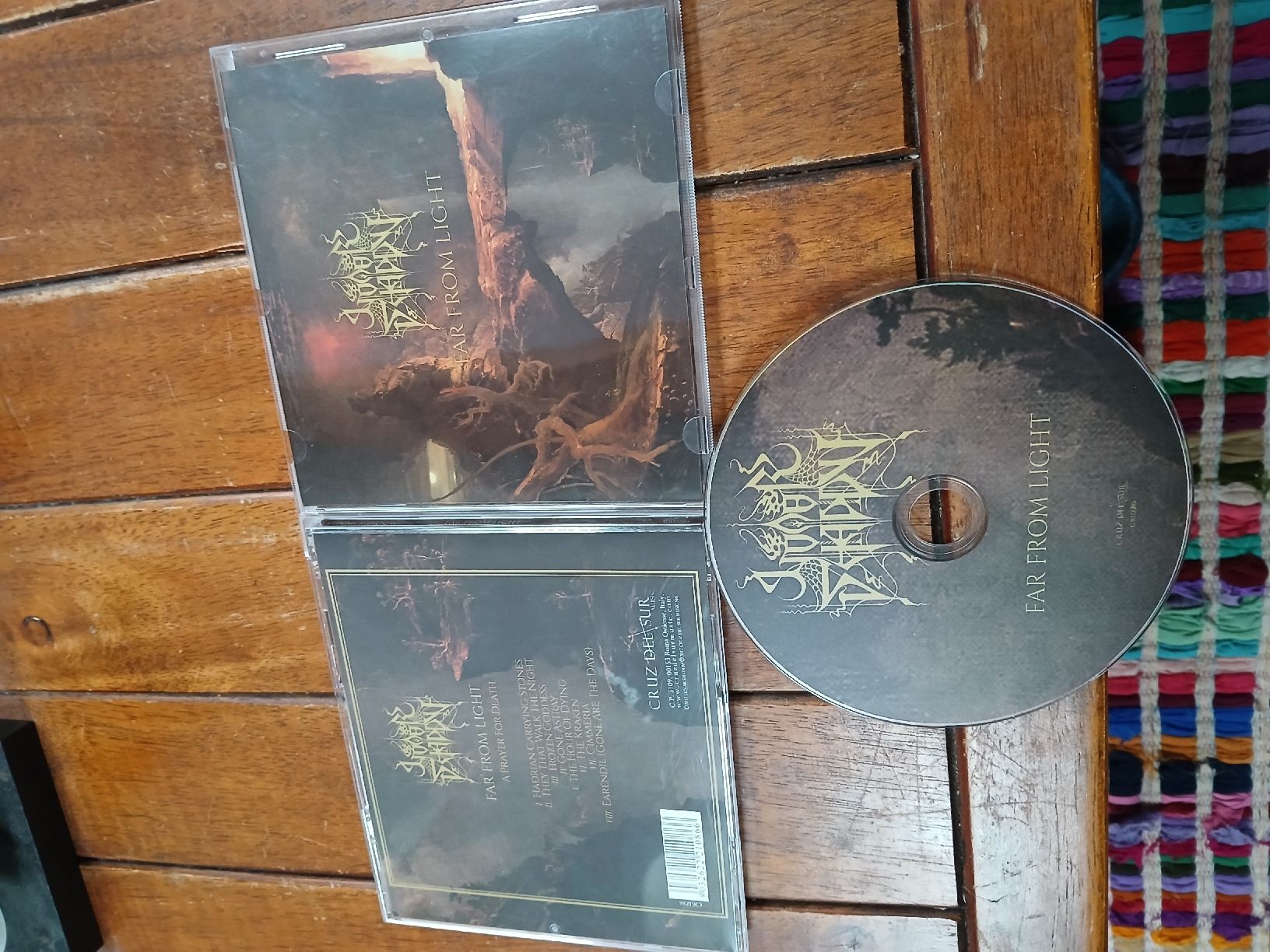 CDs: lunar shadow- far from light  – Gebraucht aus St-Cergue von VeganWarrior