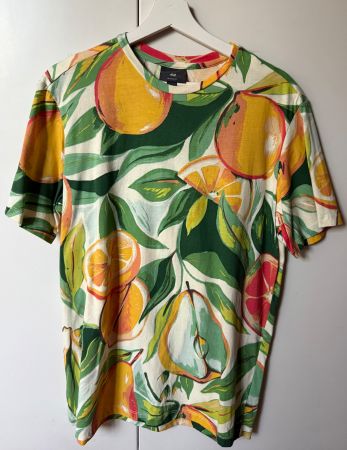 H&M T-Shirt mit Fruchtmuster