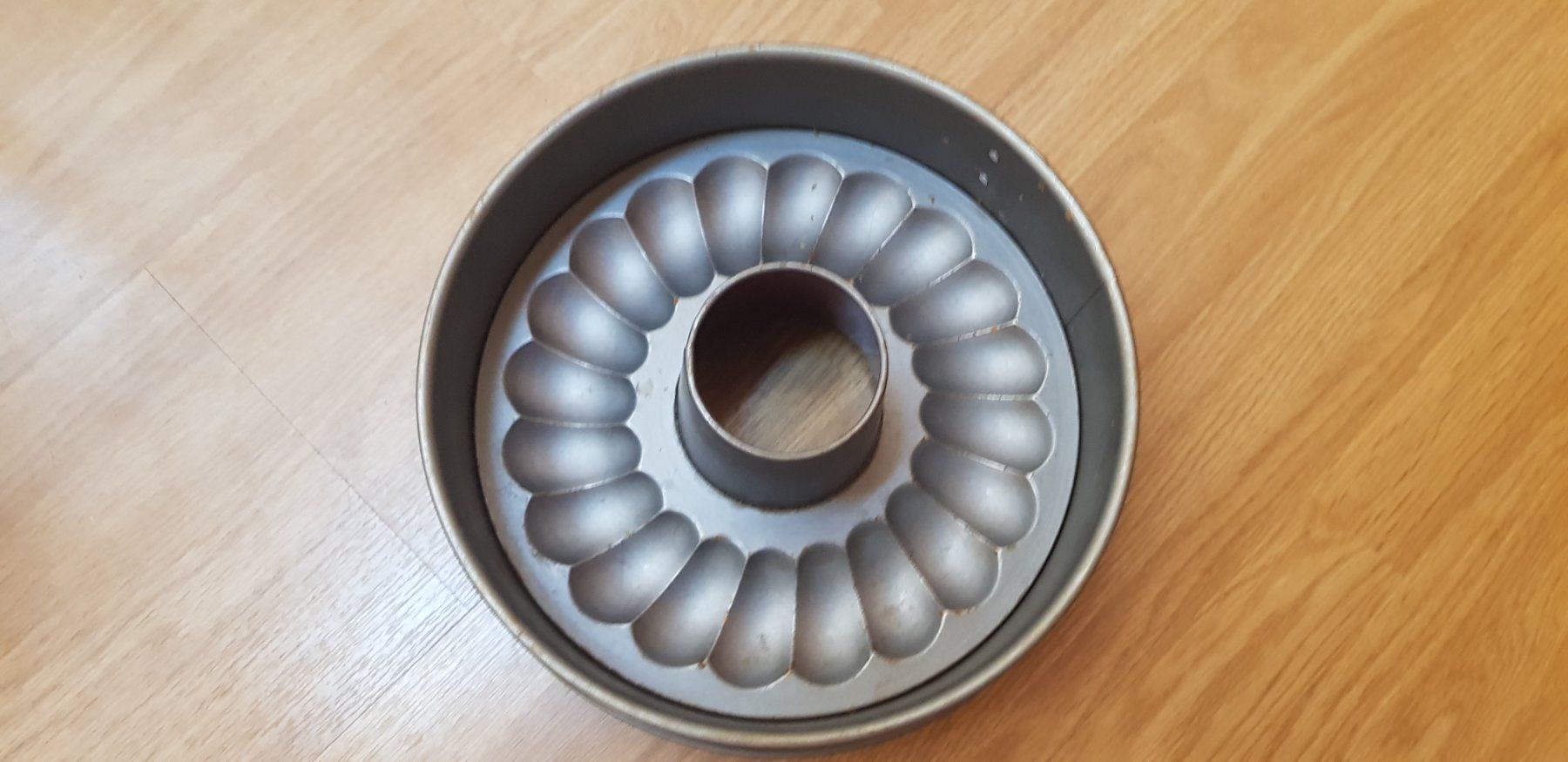 Teglie da forno: Moule à gâteau – Usato da Romont FR venduto da sarah062 2