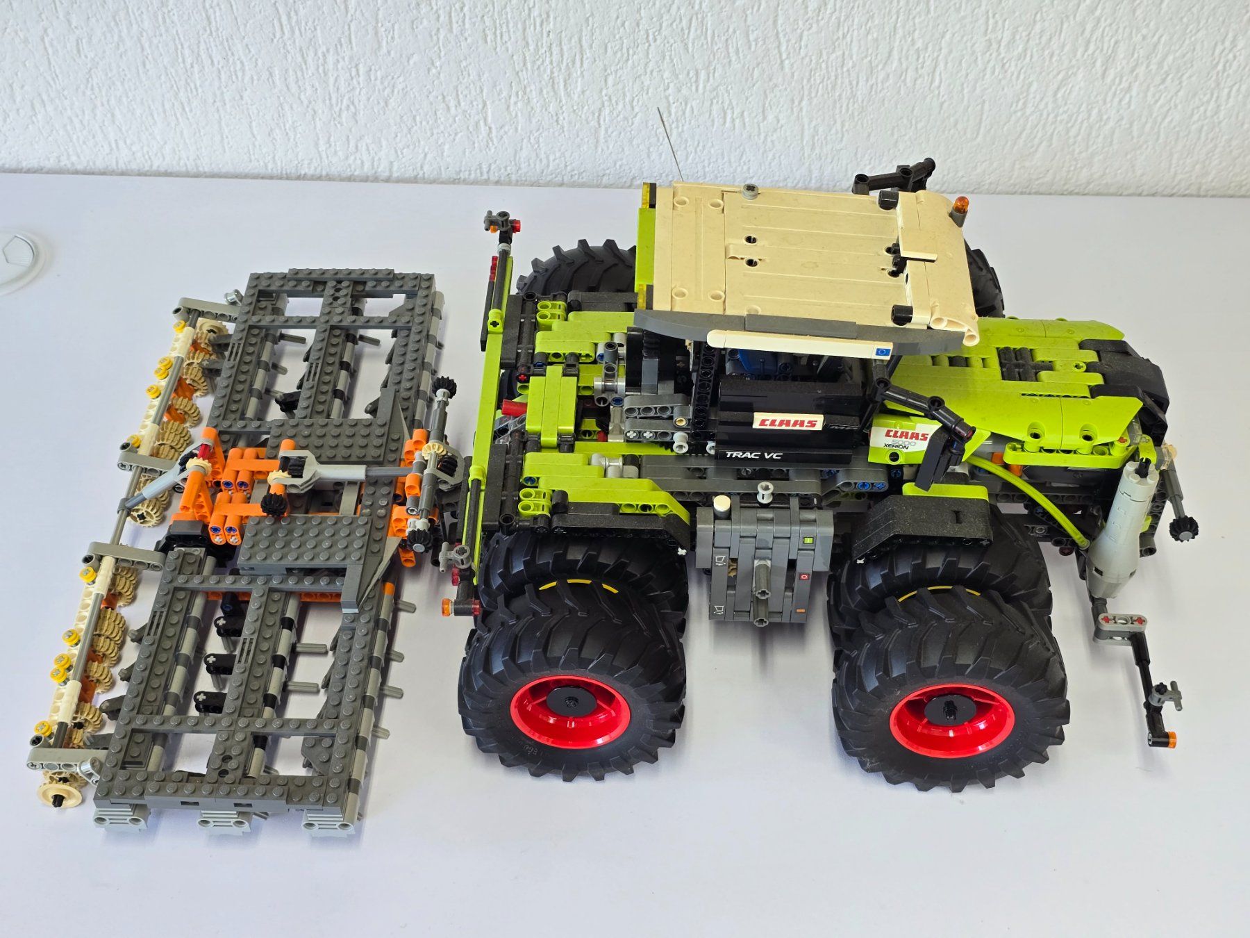 Lego Baukästen: Lego Technics, Claas Trac VC, 5000 Xerion, Staubig – Gebraucht aus Kloten von Nicola2 1