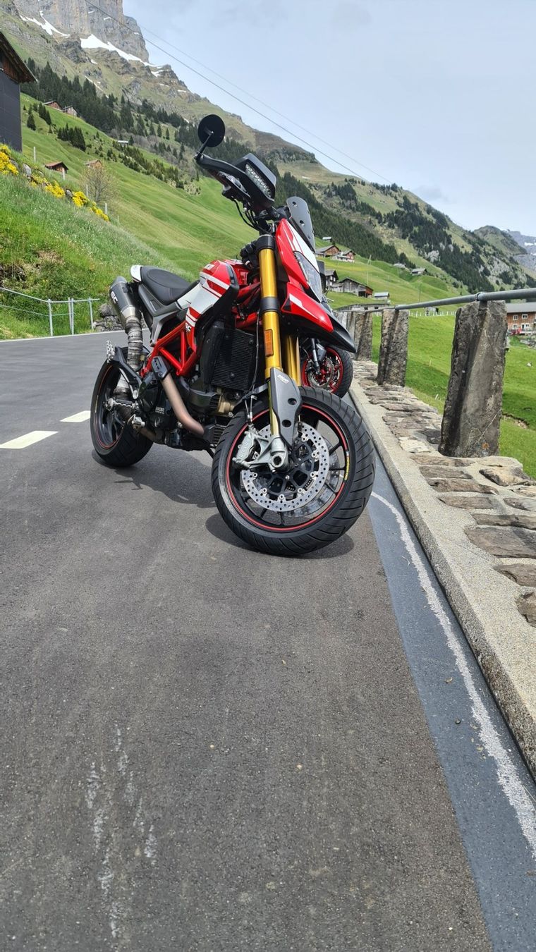 Ducati Strada: Ducati Hypermotard 939 SP – Usato da Adetswil venduto da soensiech 1