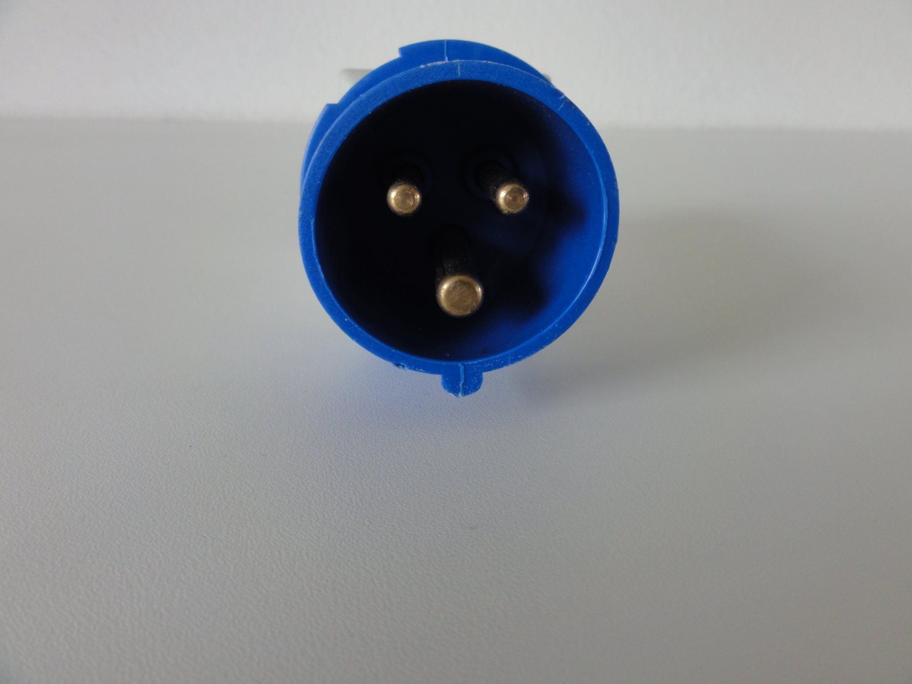 Spine: Elektro Stecker – Usato da Schenkon venduto da Movieplanet 4