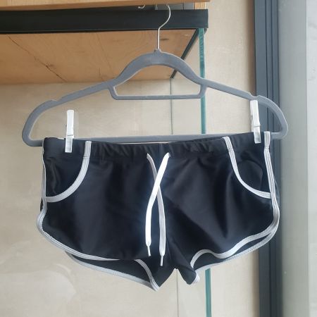🐸 TURNHOSE / SHORTS / HOTPANTS S