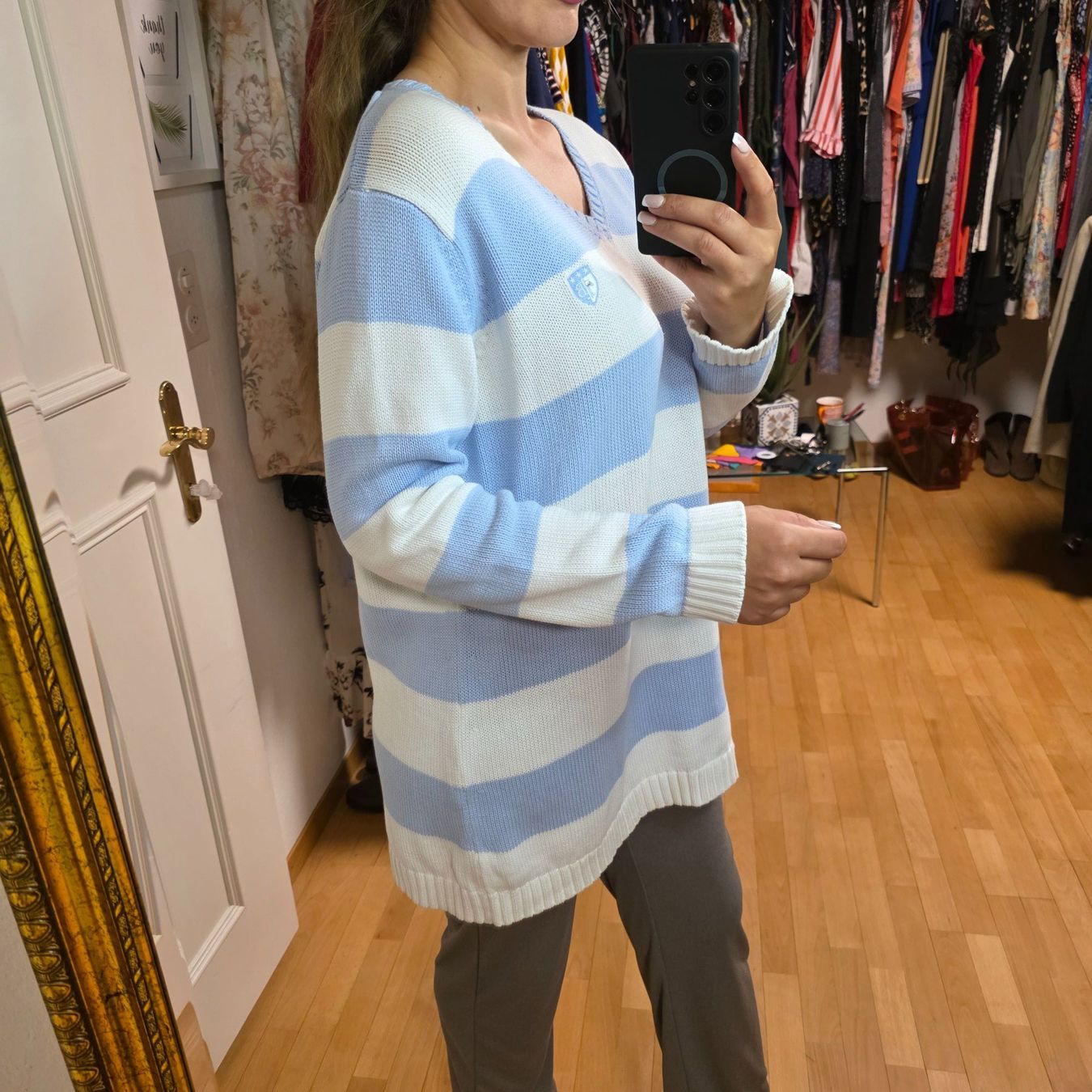 Basler Maglioni & Felpe: Blau-weisser BASLER -Pullover, gestreift Grösse 46/48 – Usato da Wald ZH venduto da CapLux 1