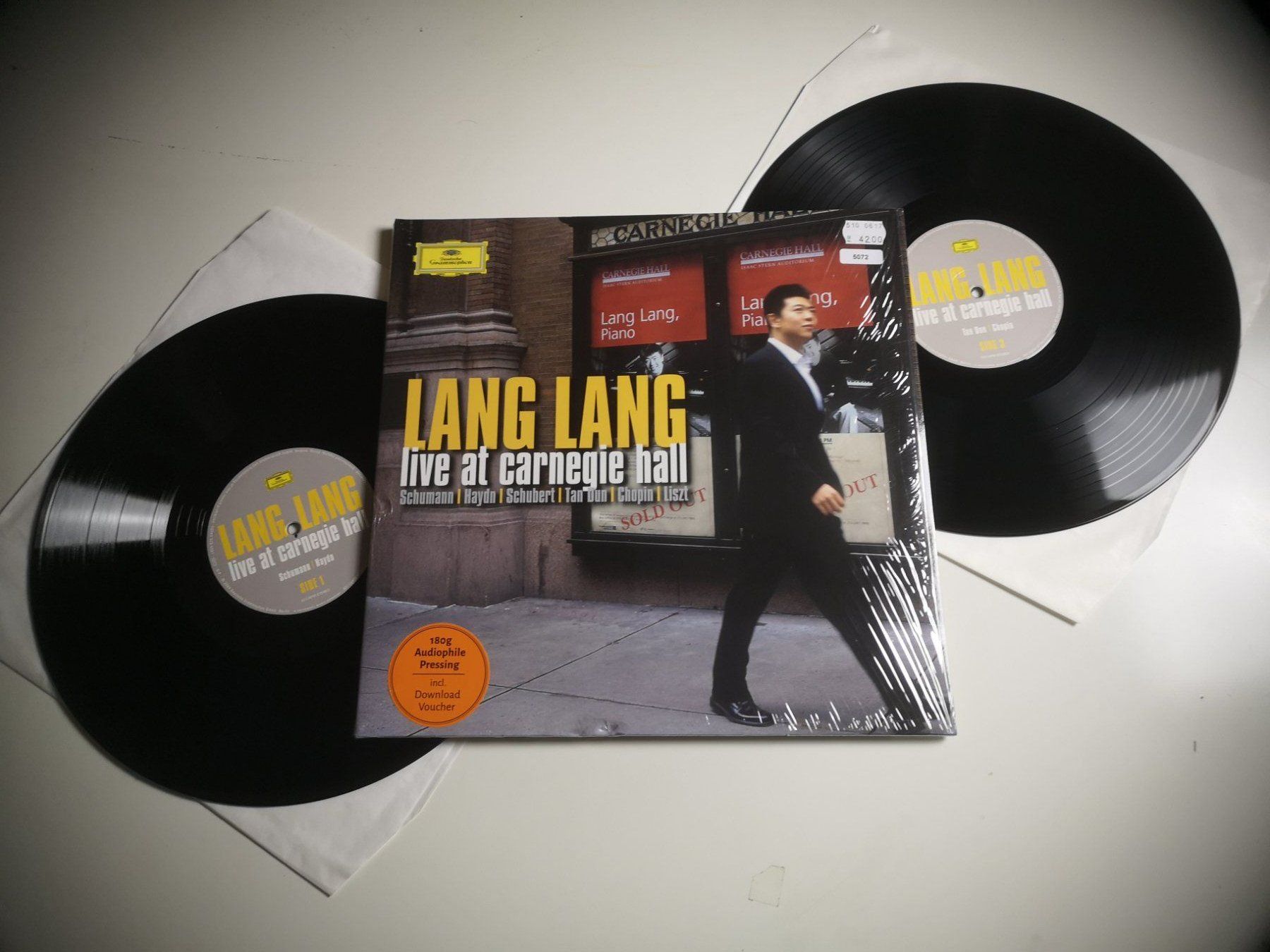 Dischi in vinile: Lang Lang - Live at the Carnegie Hall  – Nuovo (secondo la descrizione) da Grafenried venduto da House-of-Oldies