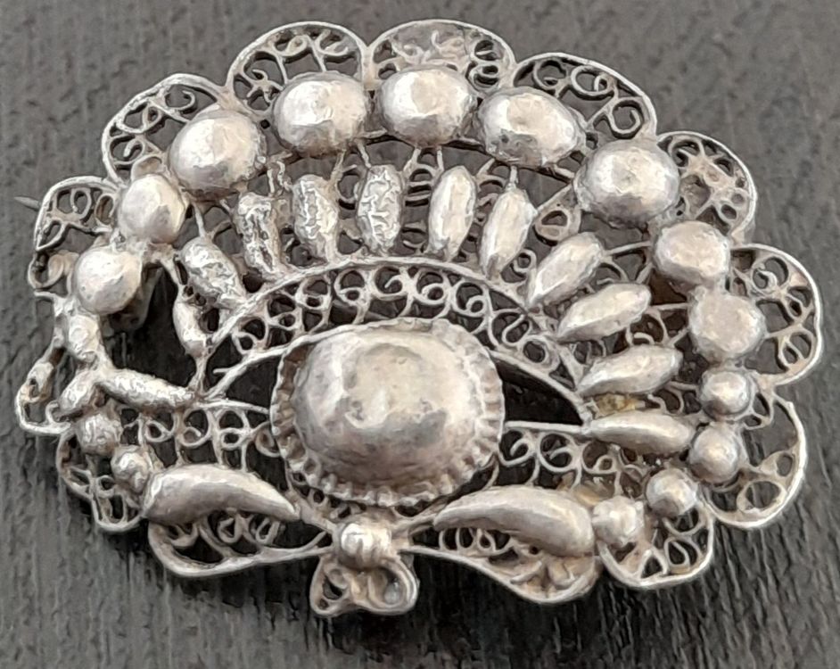Broche Ancienne En Argent – Dent De Biche – Trophée De Vénerie Vintage