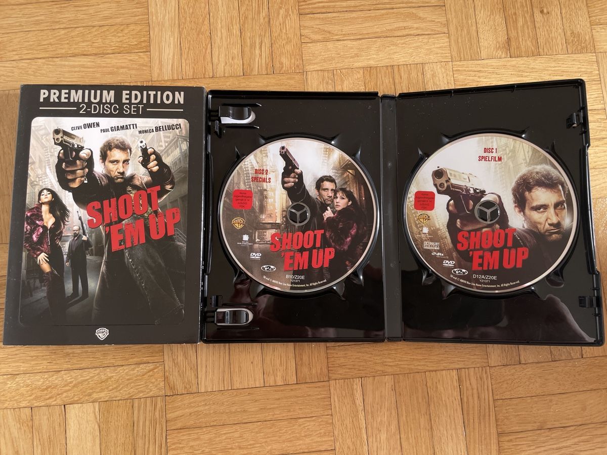 Tutti i DVDs: Shoot 'Em Up - Premium Edition 2 DVDs Top Zustand – Usato da Zürich venduto da Mr.Mauri83 2