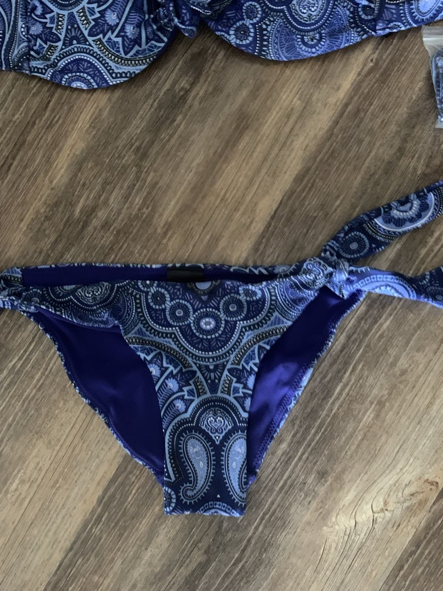 Badekleider & Bikinis: Bikini – Gebraucht aus Emmen von Bgucci_girl 2