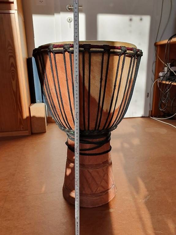 Strumenti musicali: Djembe mit Tragetasche – Usato da Schänis venduto da 1234567890ABCDEF 4