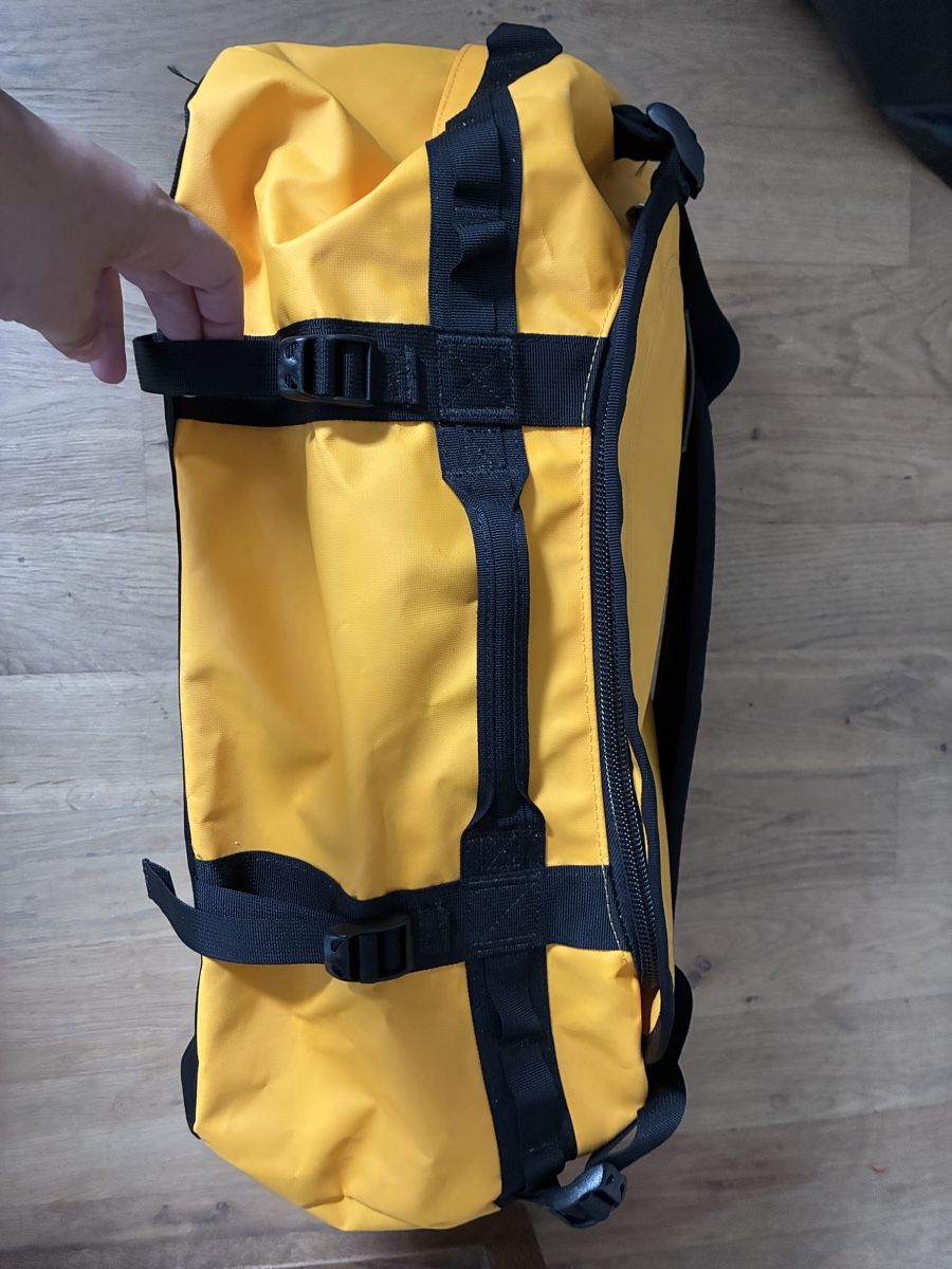 North Face Rucksäcke: The North Face - Base Camp Duffel 50L - S – Gebraucht aus Saland von Francyherrera 4