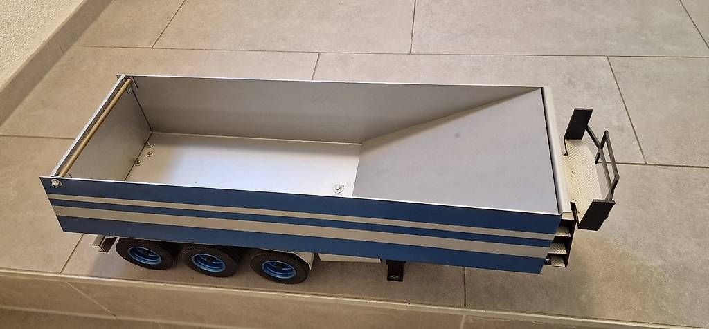 Freightliner Modellini d'auto: Wegen Platzmangel zu verkaufen.... – Usato da Thörigen venduto da Suzukirf77 2