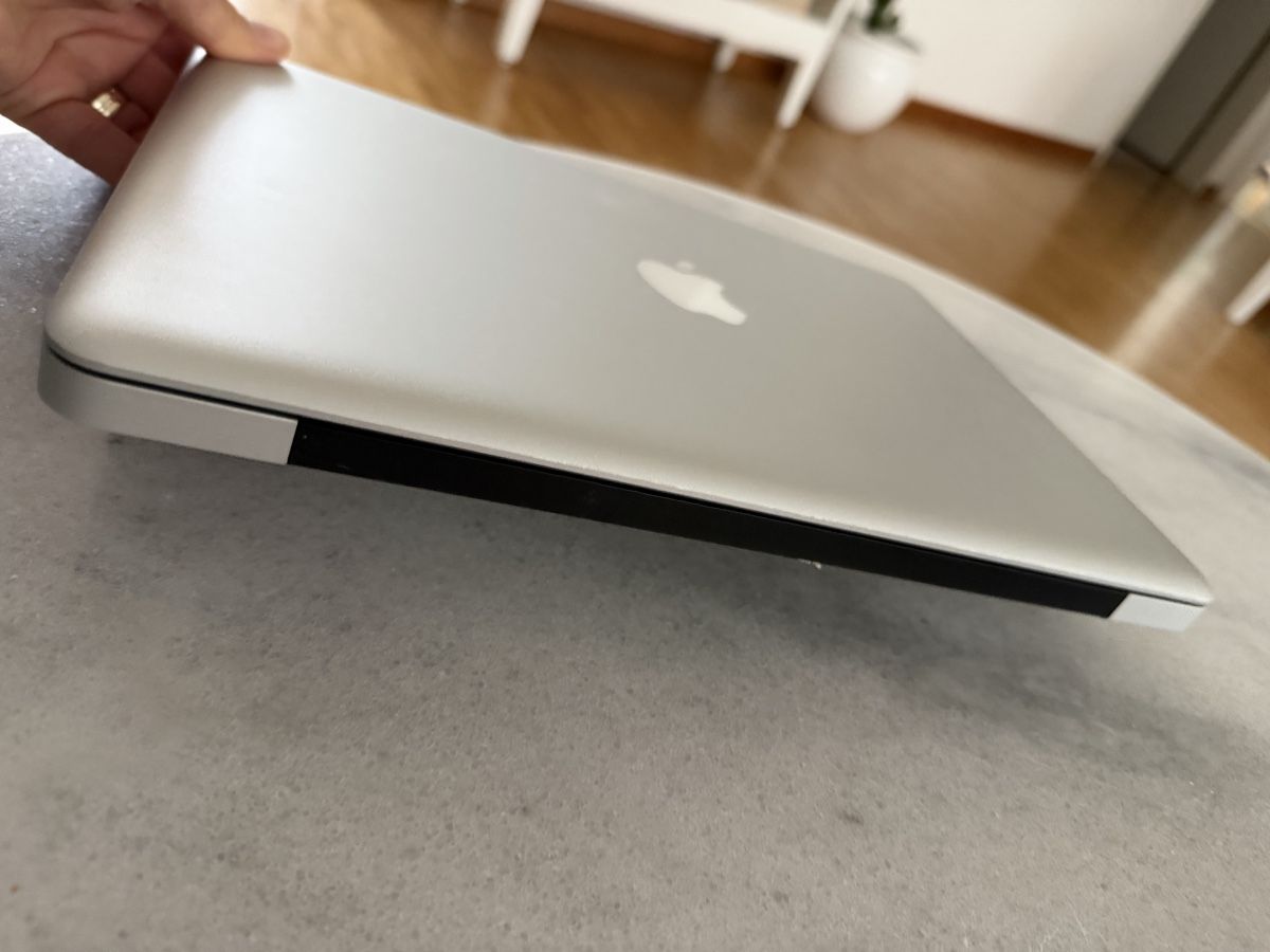 Apple Portables: MacBook Pro 13"  – D'occasion à Bonstetten par mer_7s6y 1