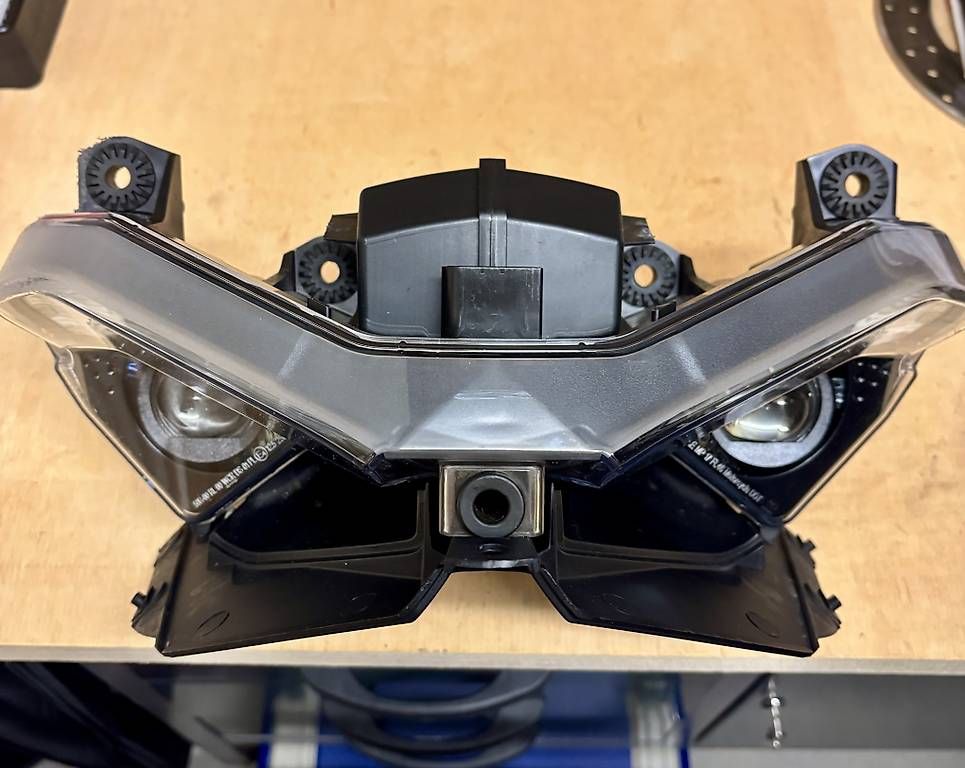 Fari: Ducati Panigale V4s Scheinwerfer – Usato da Stans venduto da Forcarspeed