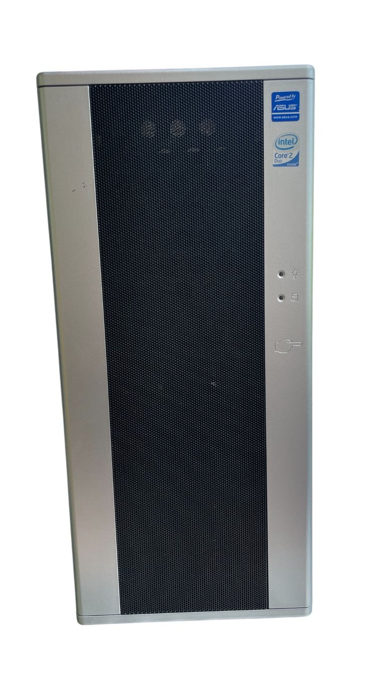 Chieftec Custodie: CHIEFTEC PC Tower Gehäuse – Usato da Glattfelden venduto da cybermaxx