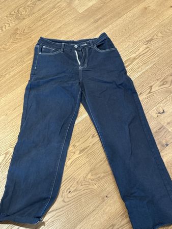 Jeans Hose dunkelblau Grösse S guter Zustand