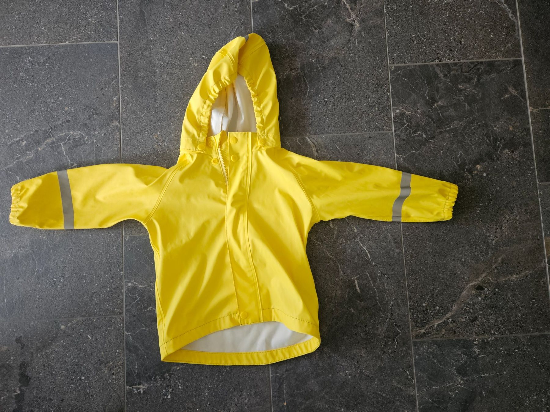 Reima Giacche: Reima Regenjacke Gr 92 – Usato da Effretikon venduto da LittleFamily