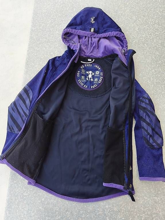 Jacken & Mäntel: Softshelljacke mit Kapuze in Grösse 128 – Gebraucht aus Eschlikon TG von schwellbi 1