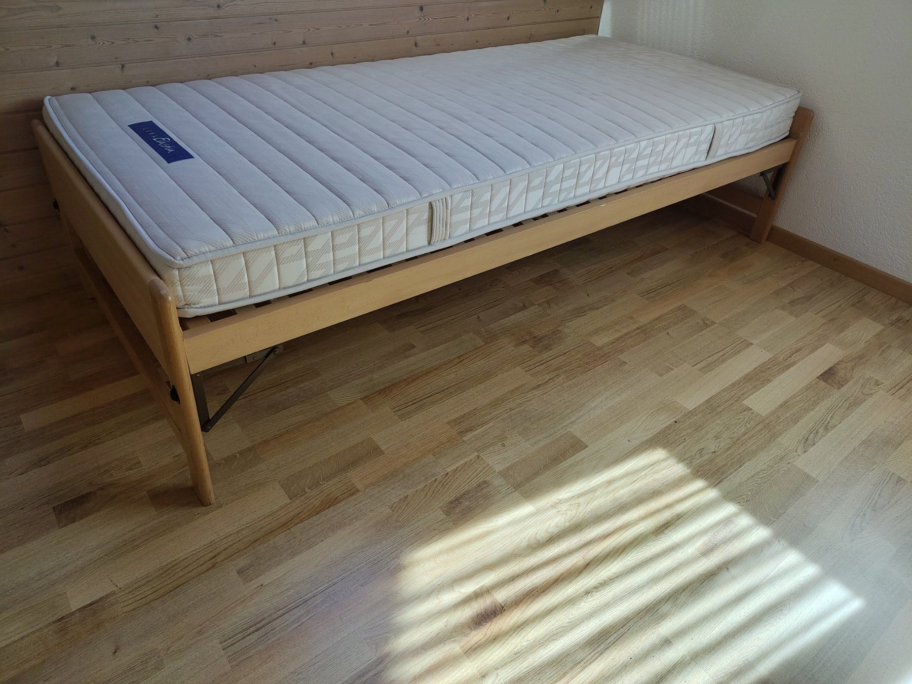 Letti: Einzelbett (LETZTE CHANCE) – Usato da Beinwil am See venduto da Msunneschin 1