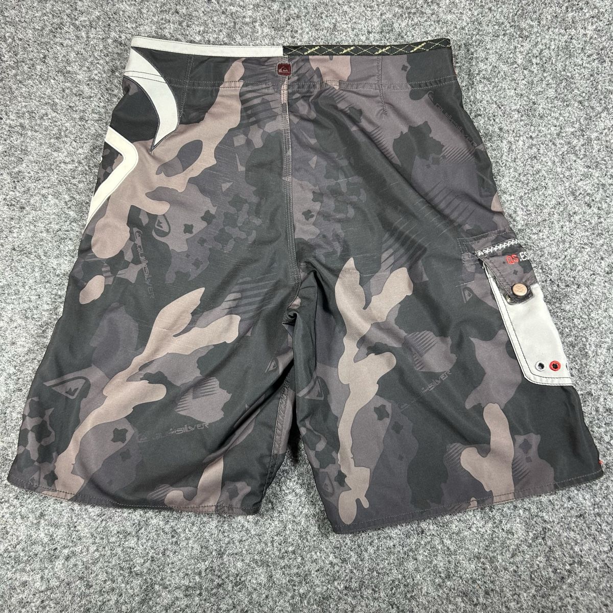 Quiksilver Badehosen: Swimming short Quiksilver camo  – Neu (gemäss Beschreibung) aus La Sagne NE von Matlasape 1