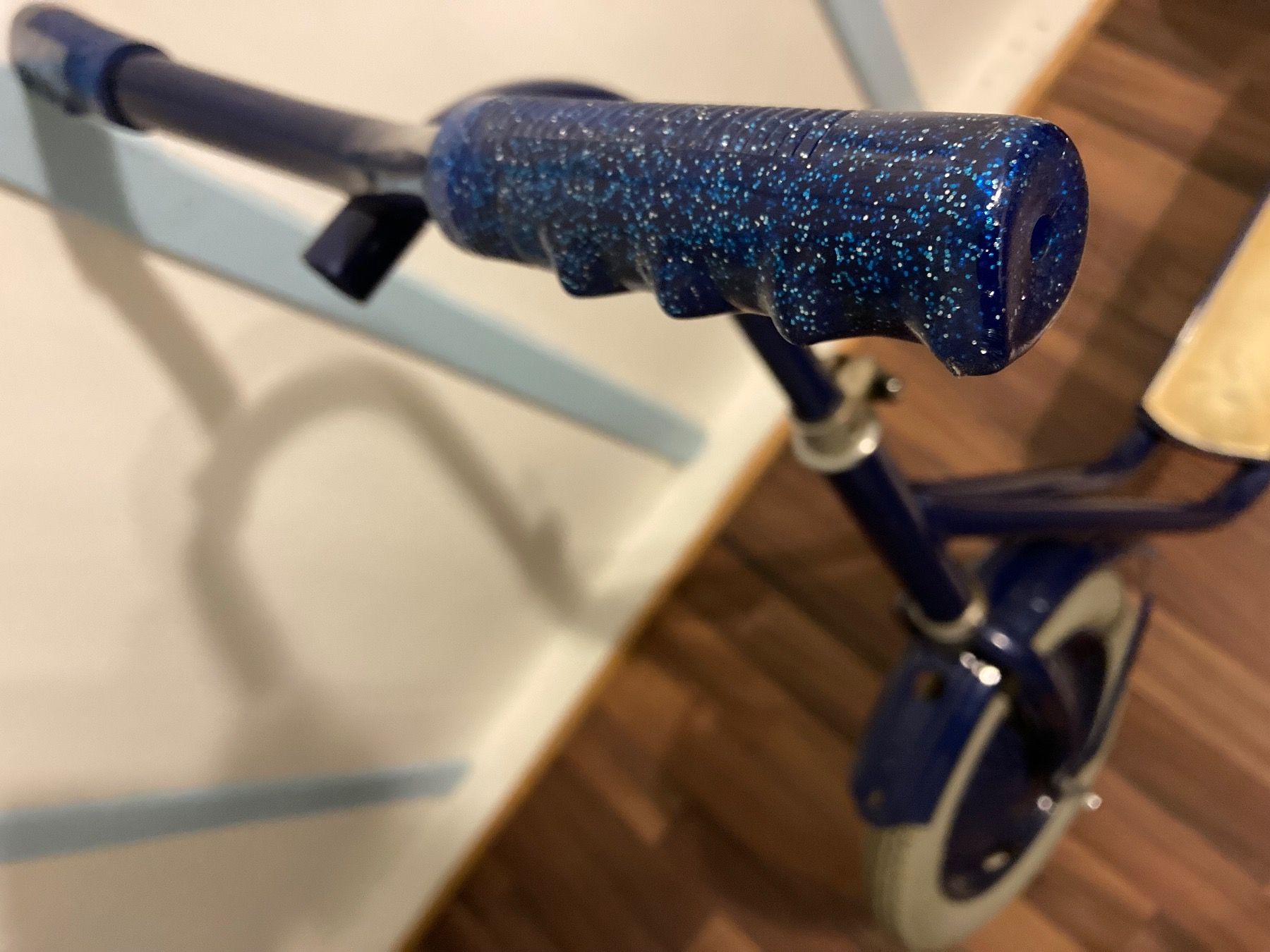 Veicoli per bambini: Retro Trottinett / Tretroller – Usato da Belp venduto da Siruz 2