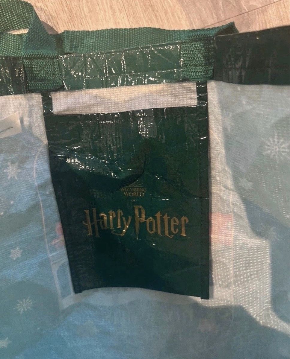 Borse: Harry Potter Warner Bros Studios Tour Hogwarts Tüte – Usato da Balgach venduto da ren_xy57 3