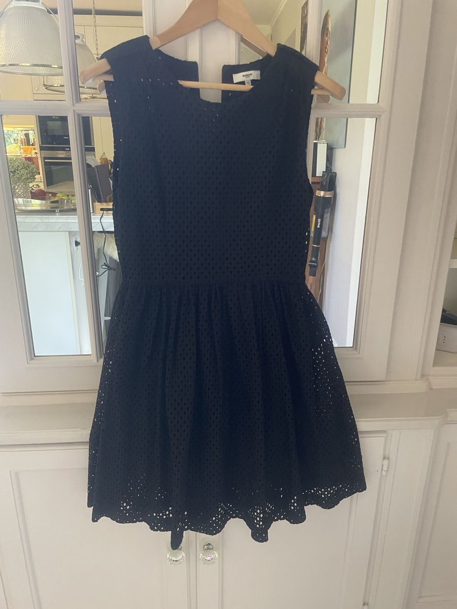 Robes: Suncoo Paris, robe noire, taille 2 – Neuf (Voir description) à Troinex par nadinebmichaelson