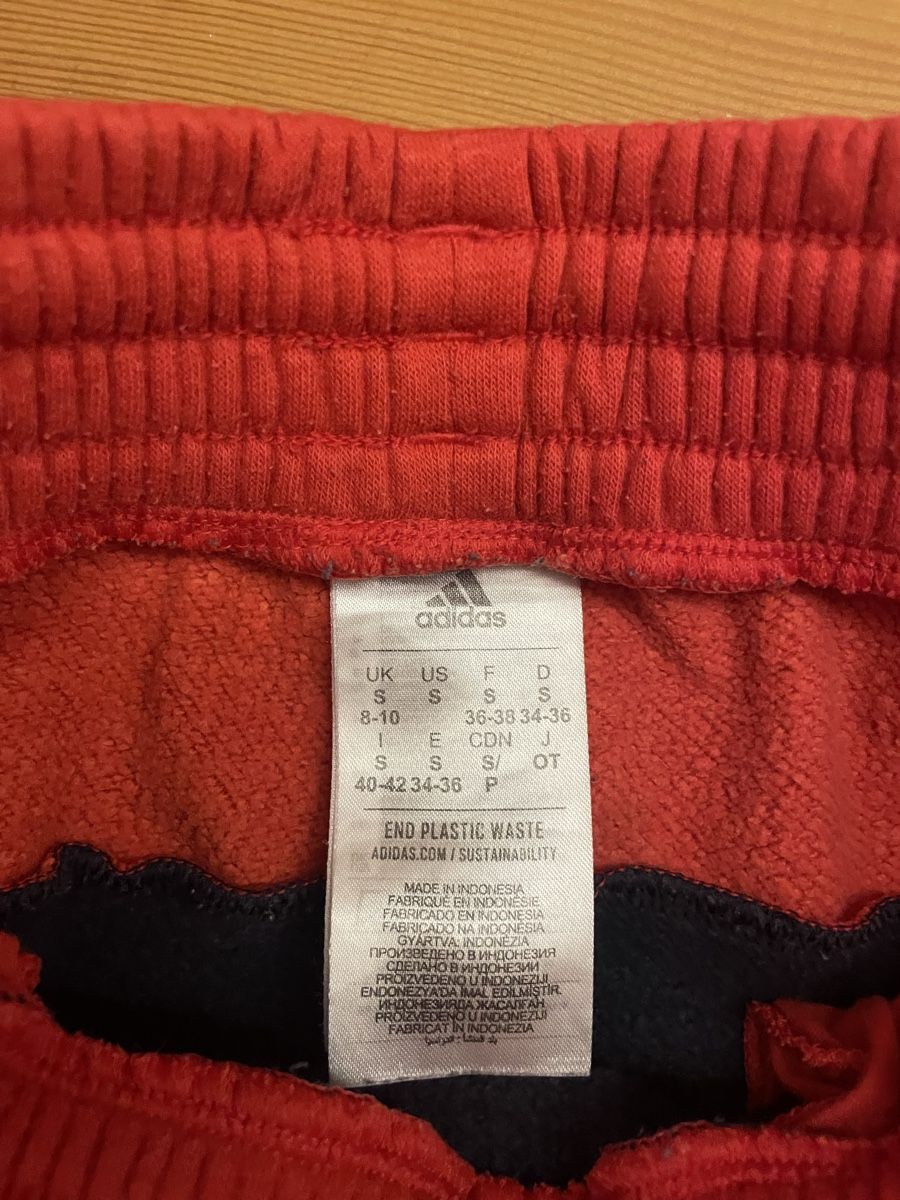 Adidas Pantaloni: Adidas Jogginghose – Usato da Altstätten SG venduto da sarinaaa_th 2
