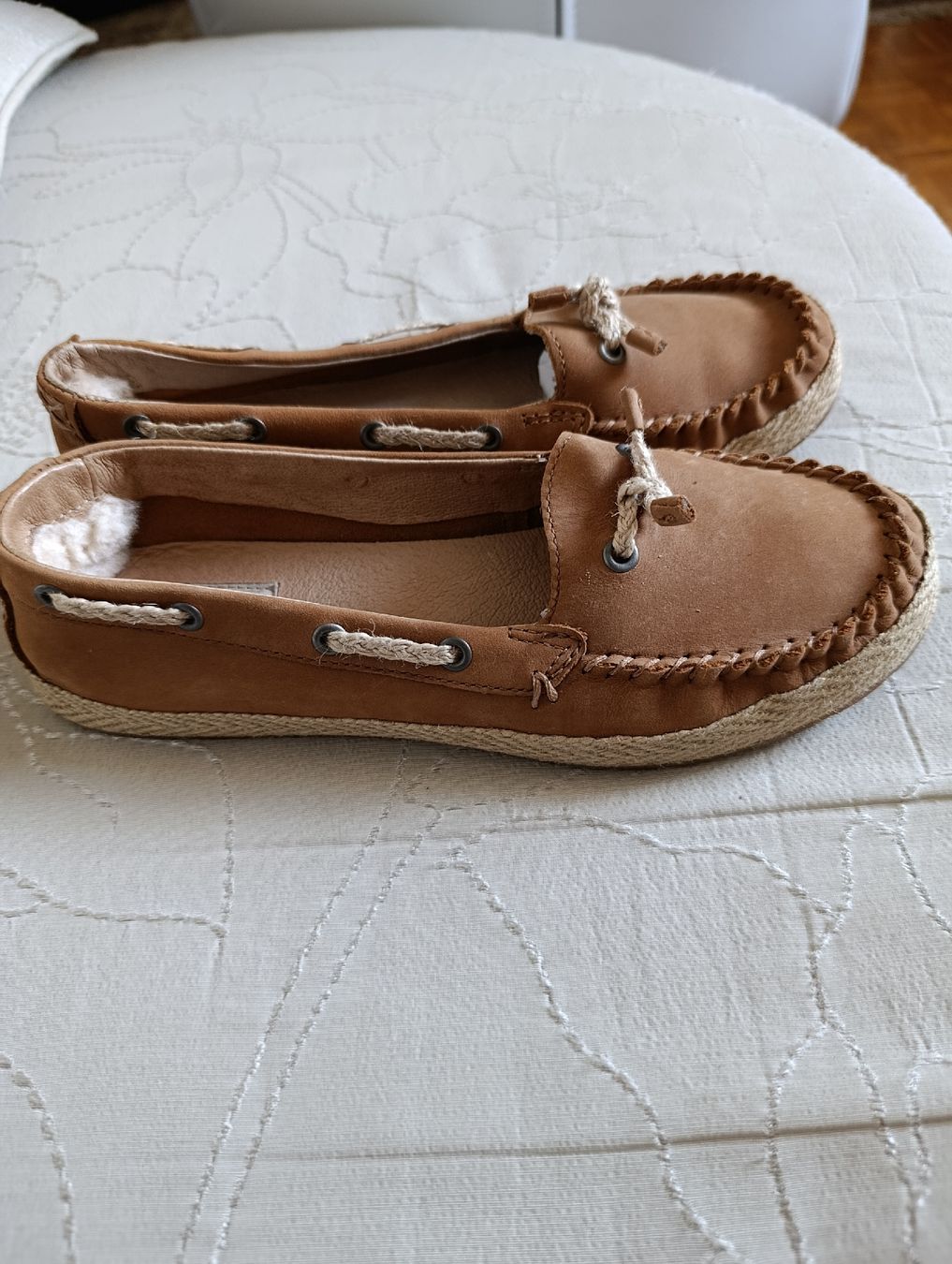 Ugg Chaussures femmes: mocassins ugg Australie 38 – Neuf (Voir description) à Monthey par 04Elisa