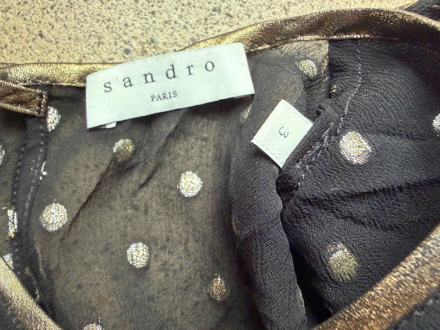 Sandro Camicette: SANDRO Rüschenbluse semi-transparent 🖤 – Usato da Zürich venduto da ClosetQueen 7