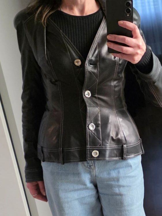 Dior Giacche: Dior Blazer echt Leder wie neu – Nuovo (secondo la descrizione) da Zollikon venduto da Galaxycana 2