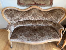 Antikes Sofa, Abholung Gampelen