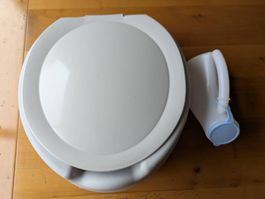 Matériel médical: réhausseur WC et pistolet urinaire