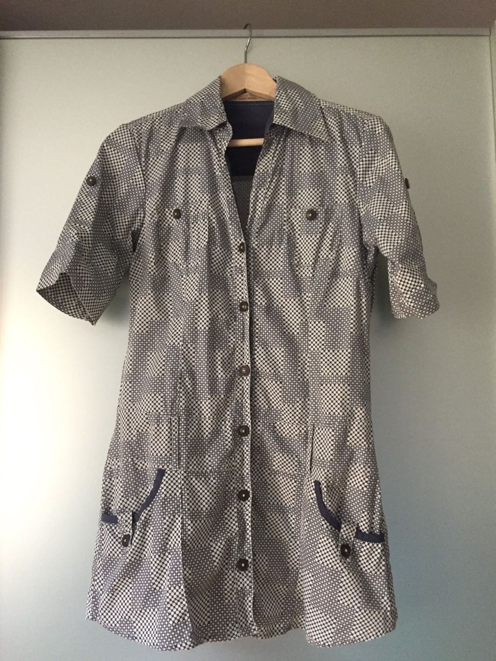 Vero Moda Kleider: Bluse Kleid von Vero Moda, Grösse S-M – Gebraucht aus Zürich von hulahup
