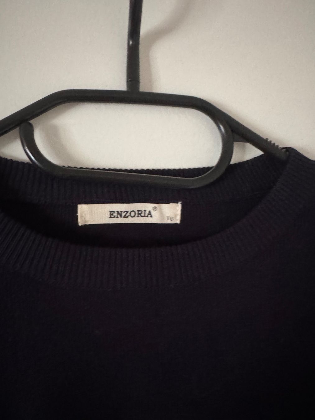 Maglioni & Felpe: 💎 Dunkelblauer Pullover mit Strass & Cut-out-Ärmeln – S / M – Usato da Künten venduto da bel_6wn2 2
