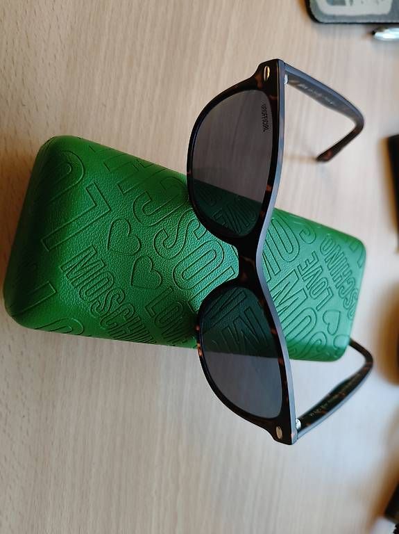 Brillen & Gläser: Kinder Sonnenbrille  – Gebraucht aus Sargans von punkmarado