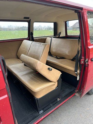 VW Automobili: VW T3 2.1 Caravelle C – Usato da Hünenberg venduto da Auto-Klinik01 3