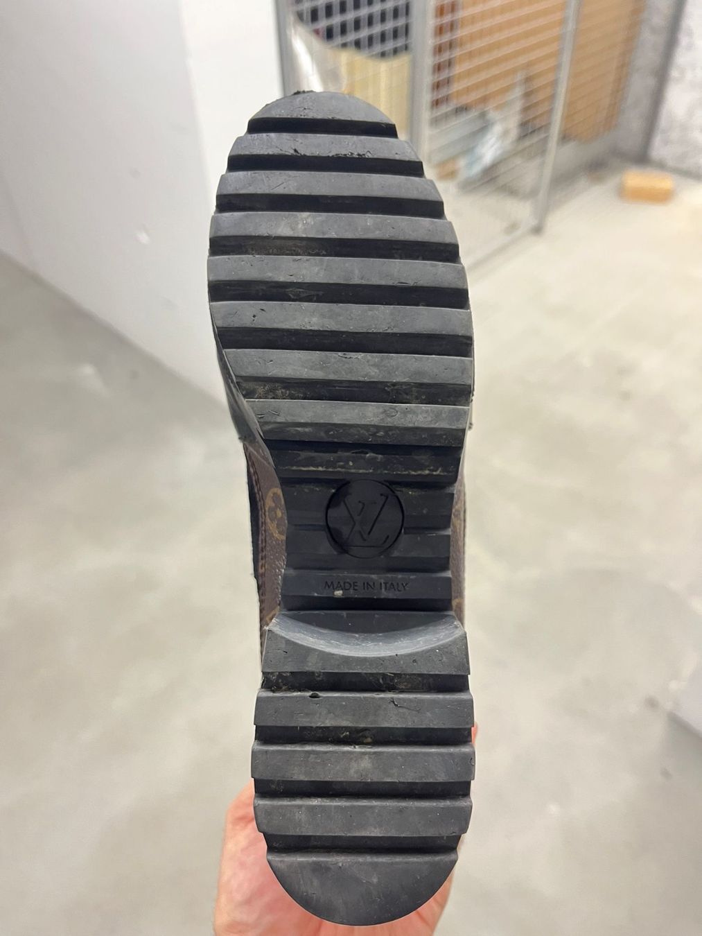 Louis Vuitton Scarpe da donna: Louis Vuitton Laureate Desert Boot – Usato da Zürich venduto da lecaluxe 5