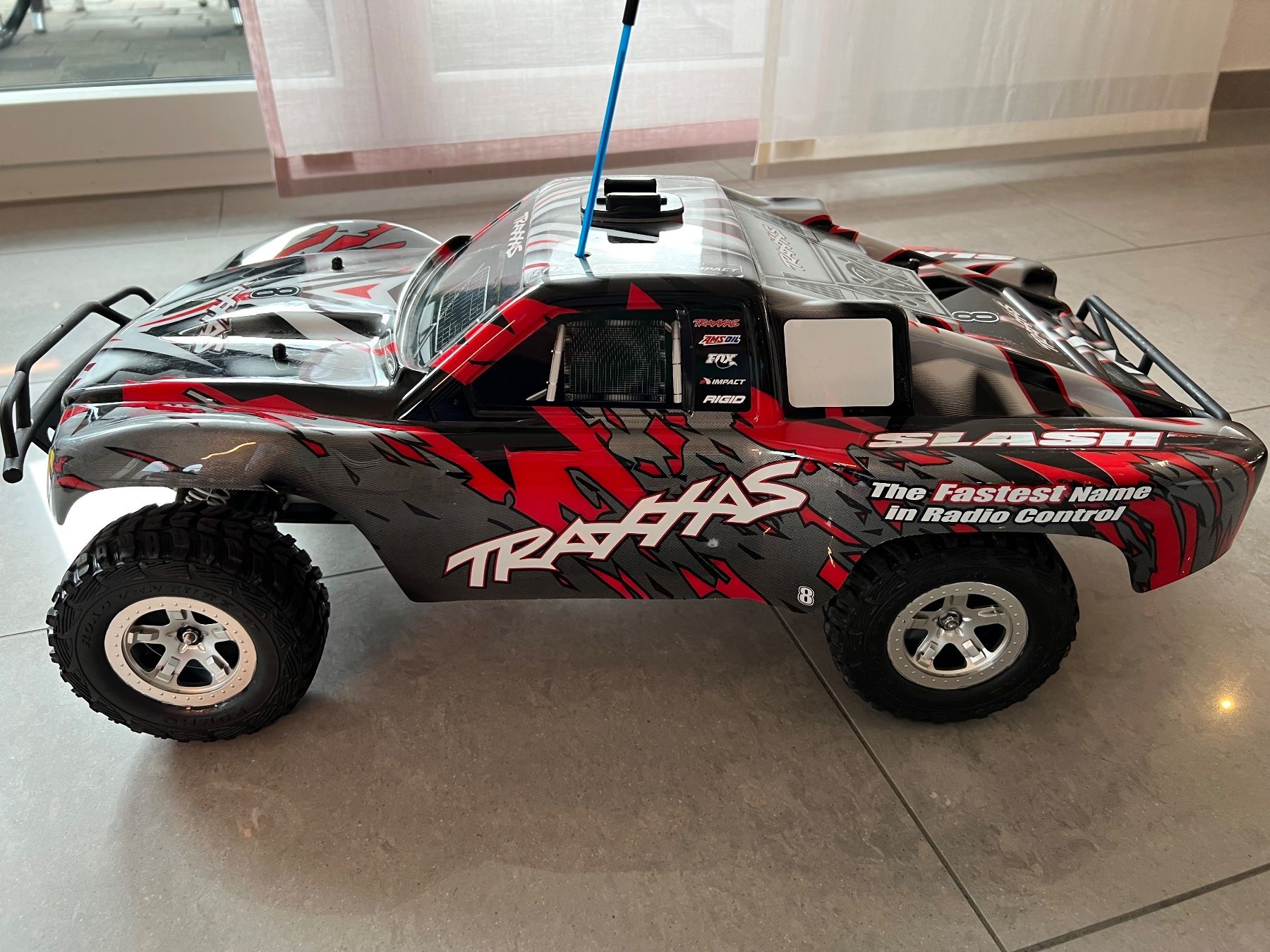 Traxxas RC Modellbau: Ferngesteuertes Auto – Gebraucht aus Oberlunkhofen von  4