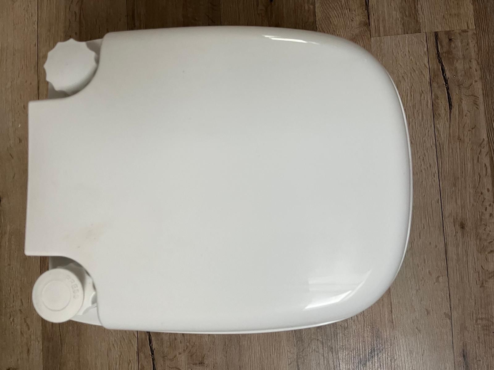 WC: Toilettes de camping – Neuf (Voir description) à Courgenay par Wanjadily 4