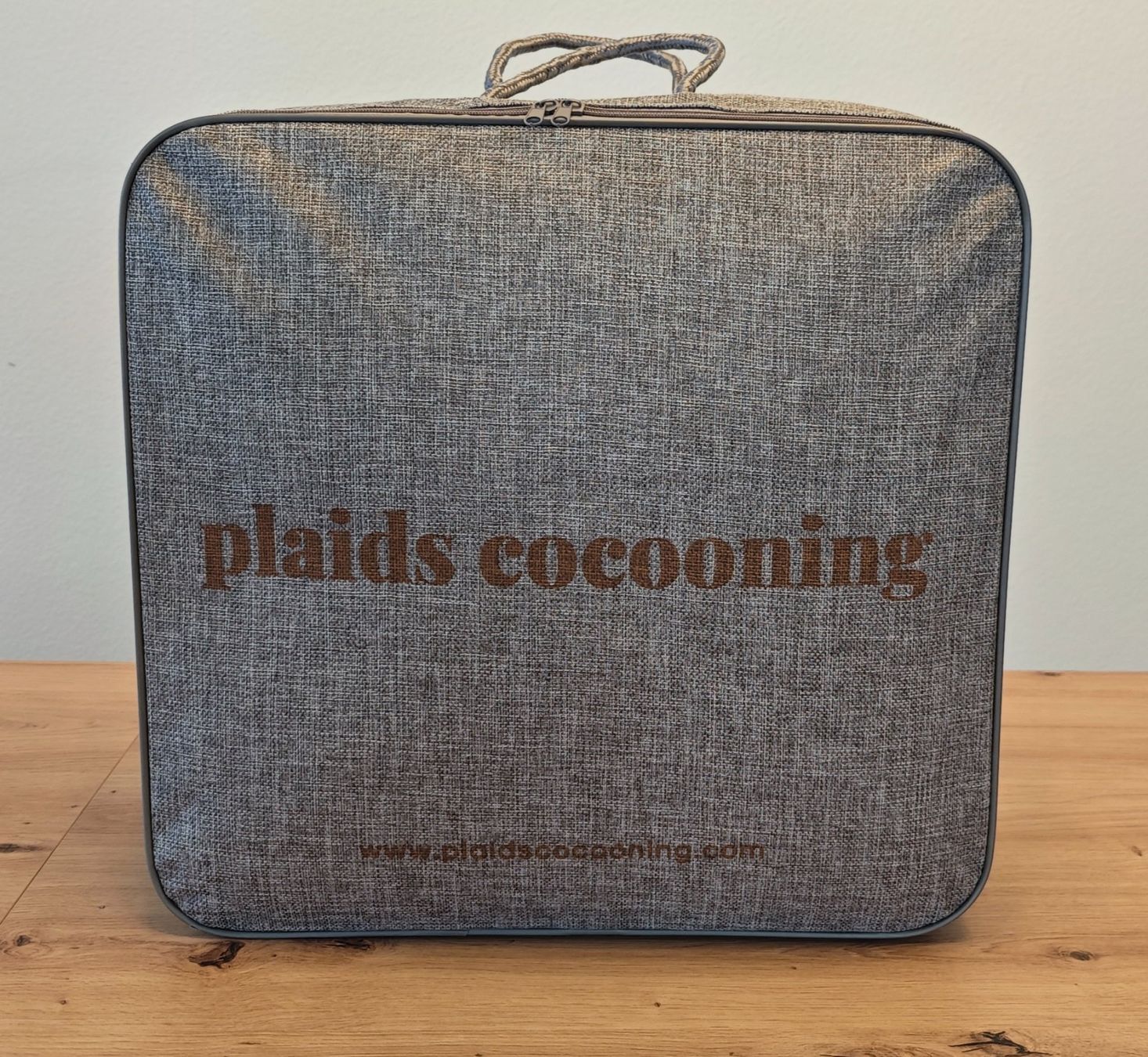 Coperte: Plaids Cocooning - Kuscheldecke grau, 220 x 240cm – Nuovo e nell'imballaggio originale da Fislisbach venduto da GenerousClub 2
