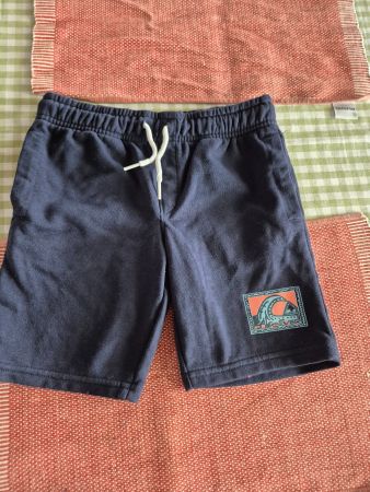 Tolle Quiksilver  Shorts Grösse 6 Jahre