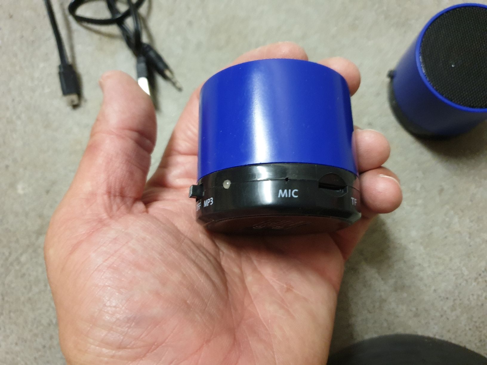 Lautsprecher: Bluetooth Lautsprecher klein mit div Funktionen  – Gebraucht aus Ittigen von Ziok187 3