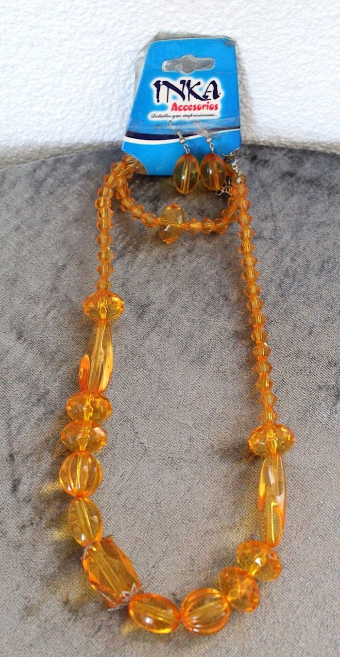 Sonstiger Schmuck: Neu, eine Kette, ein Armband, ein paar Ohrhänger – Gebraucht aus Locarno von madame-tus-sauds 1