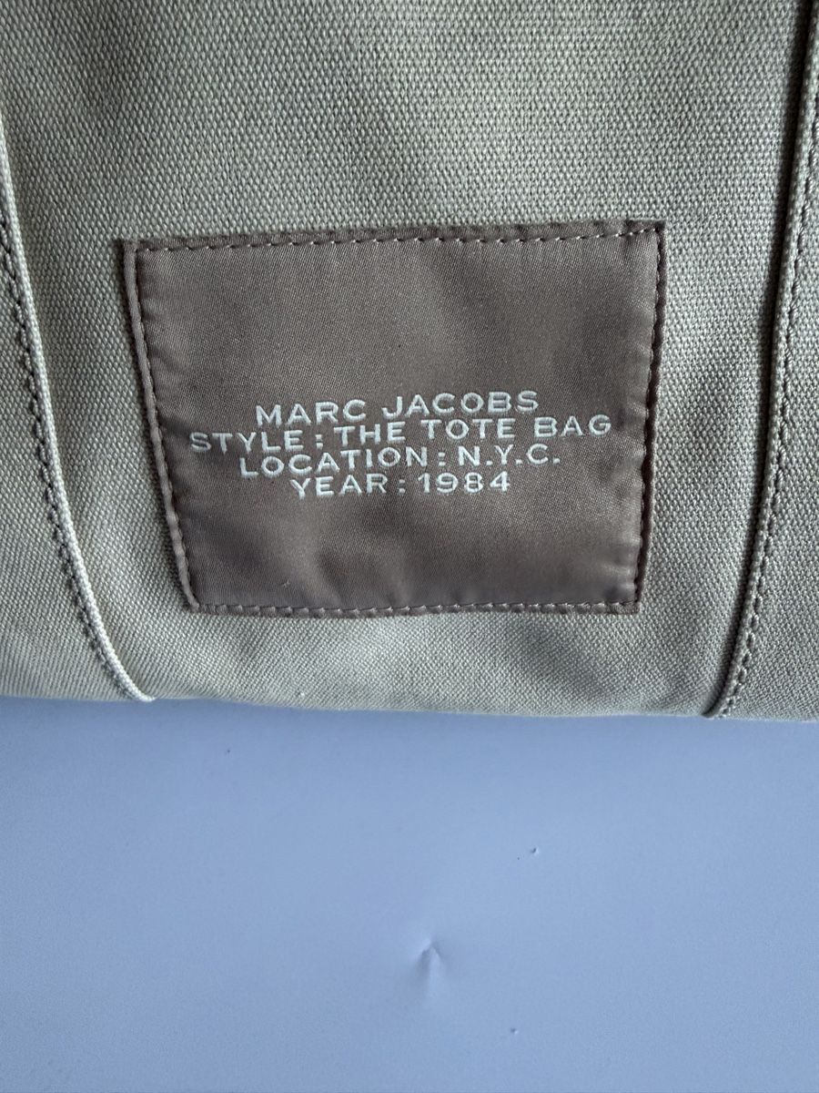 Marc Jacobs Taschen für Damen: Marc Jacobs Tote Bag Original Large – Gebraucht aus Vionnaz von b_f_d_r_g 4