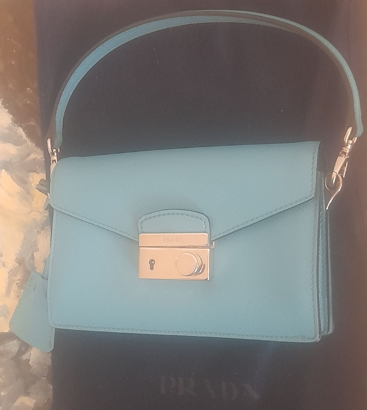 Borse da donna: Sac PRADA, en cuir bleu.  – Usato da Lausanne venduto da Glam-Luxe 2