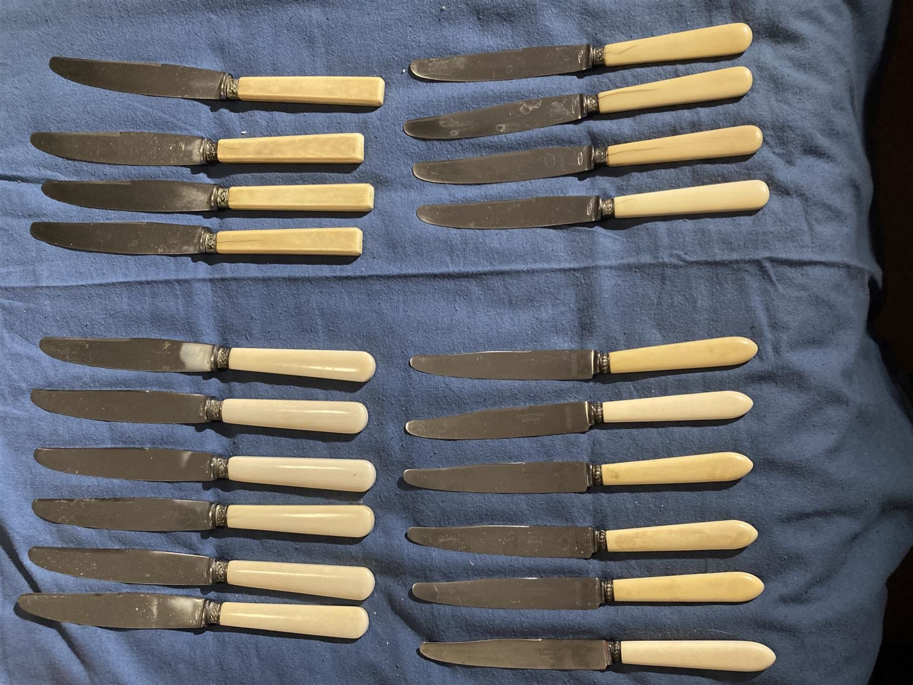 Posate: Antike Tafel Messer – Usato da Zürich venduto da onuba 1