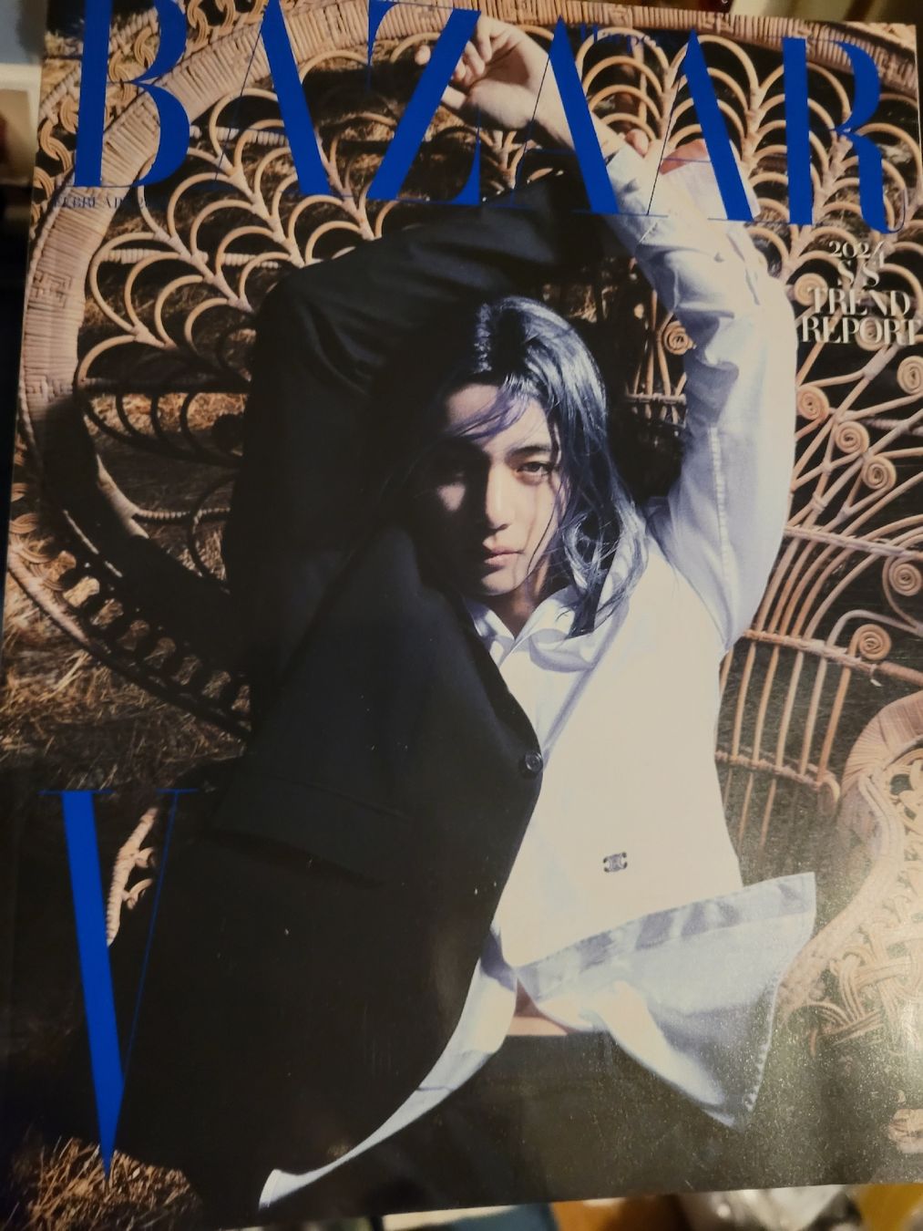 Riviste & Magazine: BTS V Bazaar Magazin – Nuovo (secondo la descrizione) da Zürich venduto da vic_w2tl